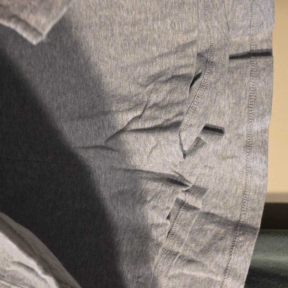 Grayson Threads Gray New York Set - image 6